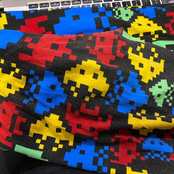 GUC Lularoe Leggings RARE prints Ninja Space Invaders heart feather rainbow OS - Picture 2 of 5